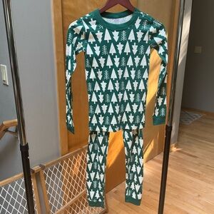 Hanna Andersson Forest Green and White Kids Pajama Set